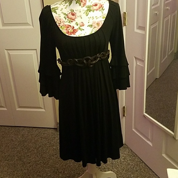 Dresses & Skirts - Kenar black dress.